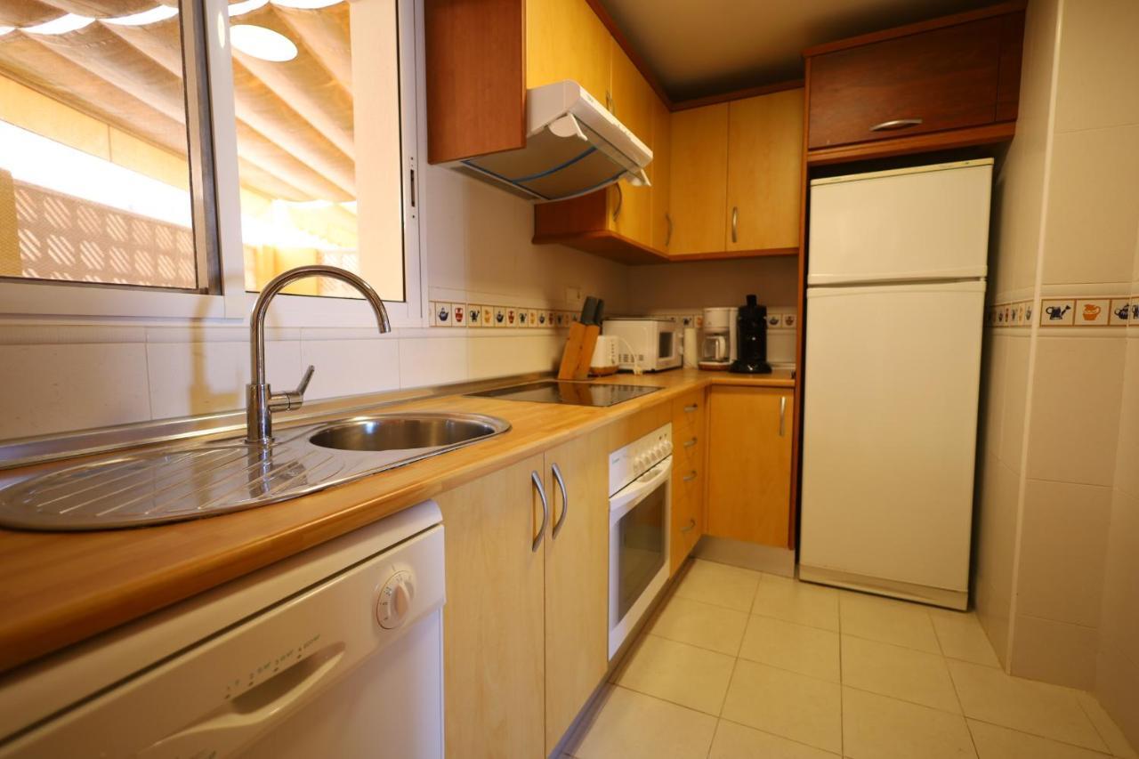 2 Bedroom Apartment At Beach Dehesa De Campoamor Esterno foto